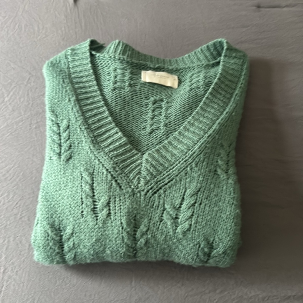 V Neck Tunic Sweater w Side Slits